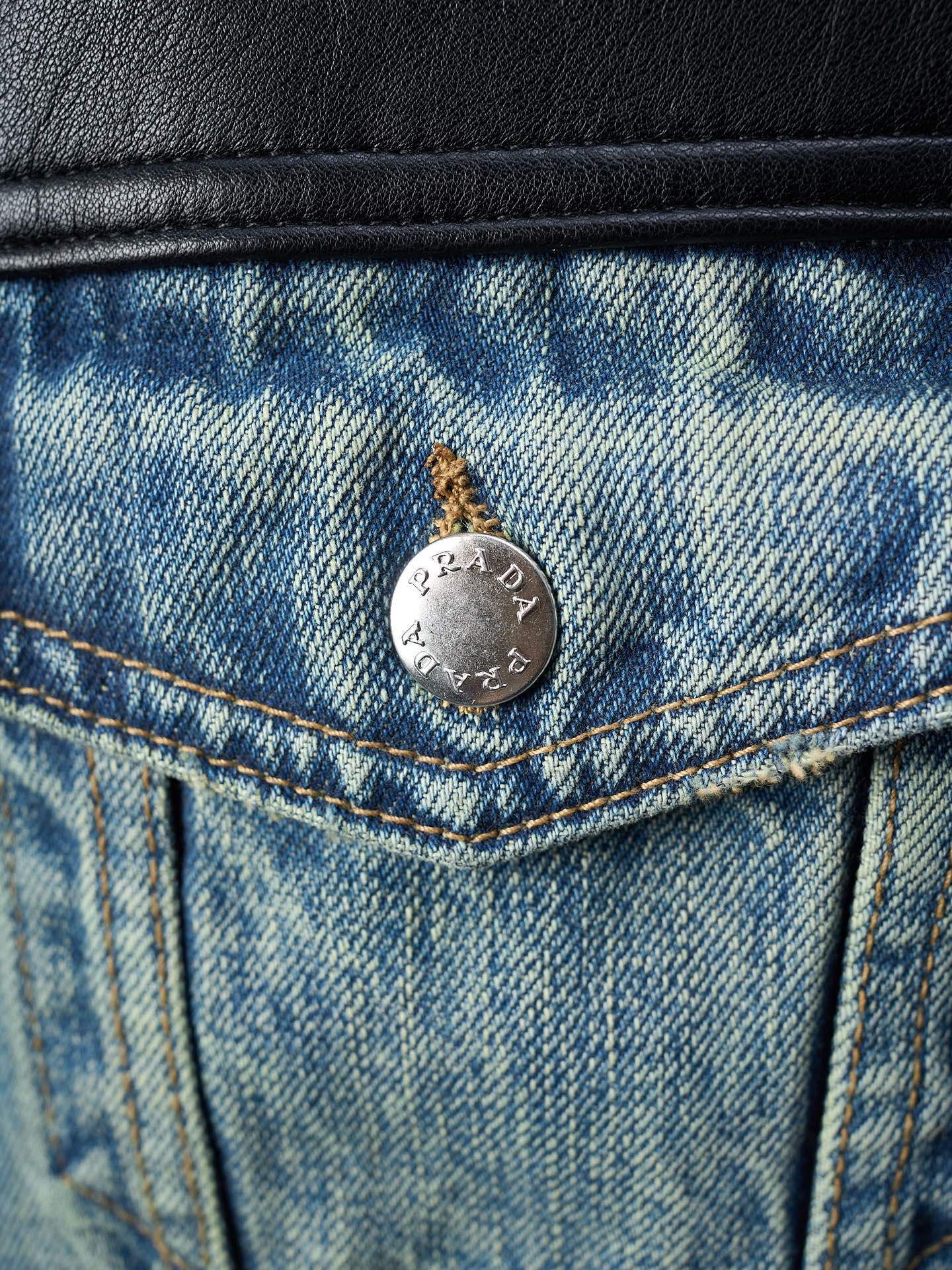 Jacket in Denim