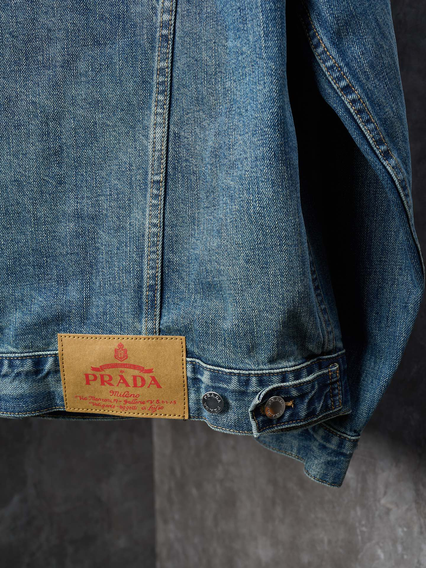 Jacket in Denim
