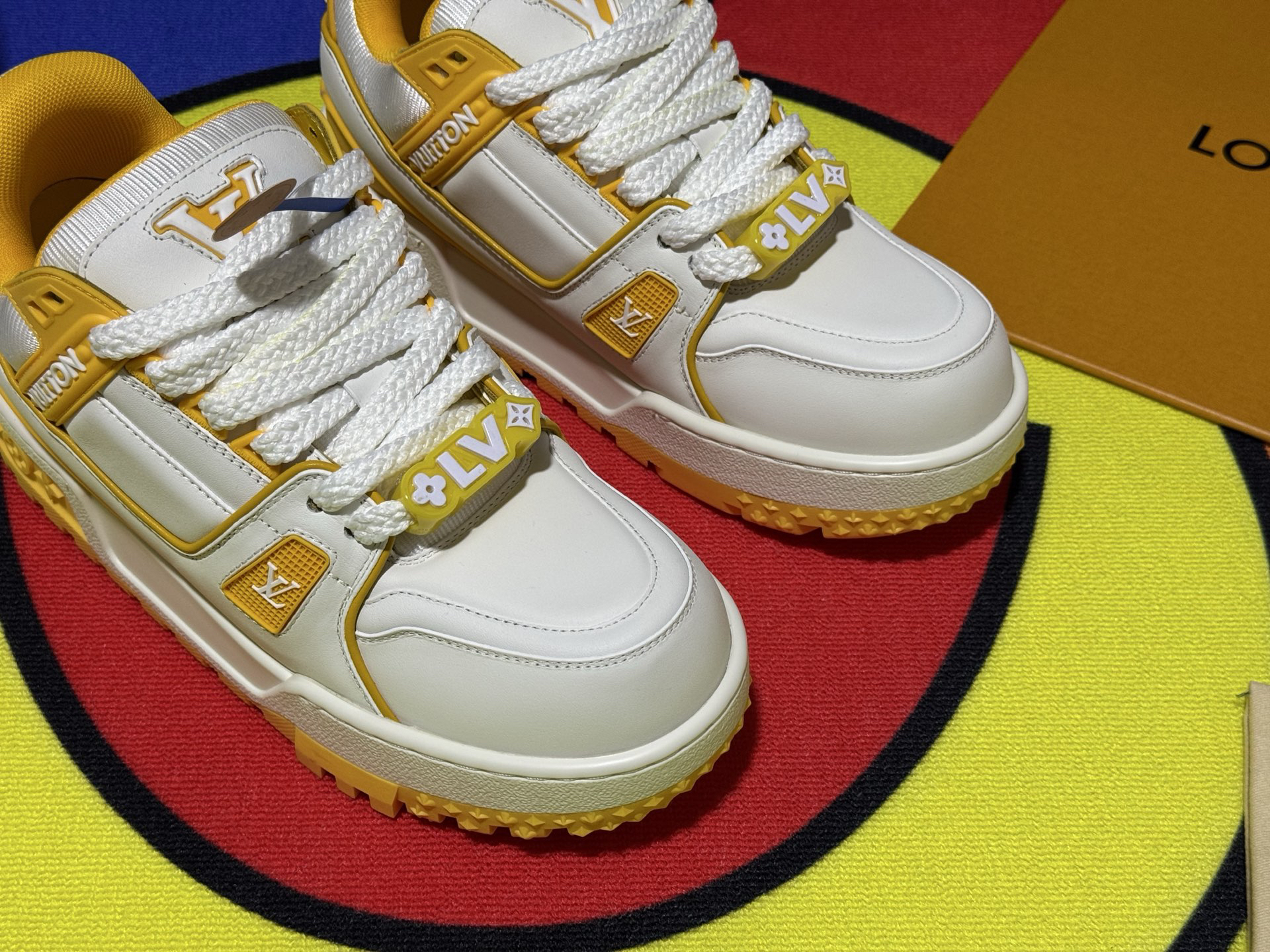 Louis Vuitton Sneakers in Denim