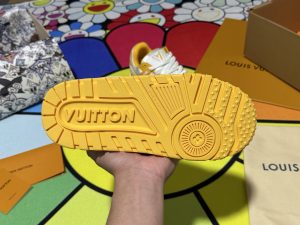 Louis Vuitton Sneakers in Denim
