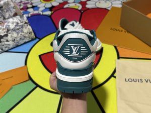 Louis Vuitton Sneakers in Denim