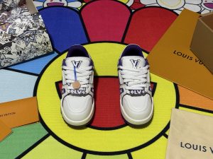 Louis Vuitton Sneakers in Denim