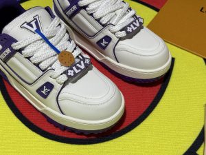 Louis Vuitton Sneakers in Denim