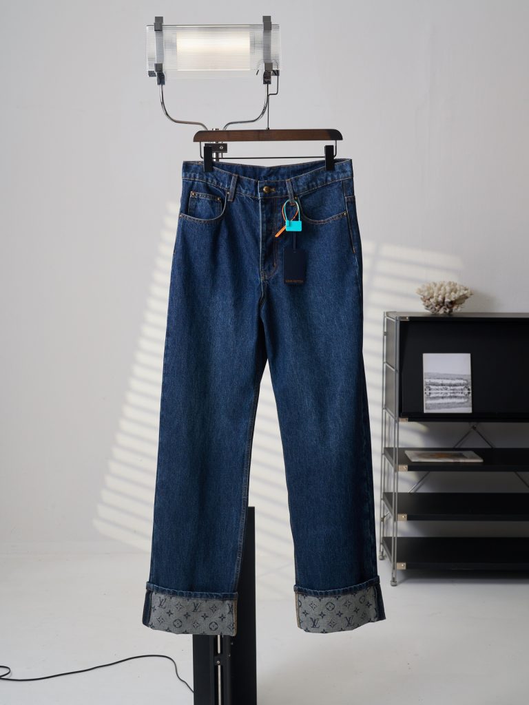 Louis Vuitton Pants in Denim