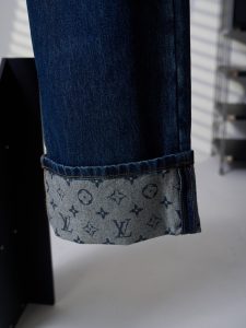 Louis Vuitton Pants in Denim