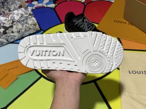 Louis Vuitton Sneakers in Denim