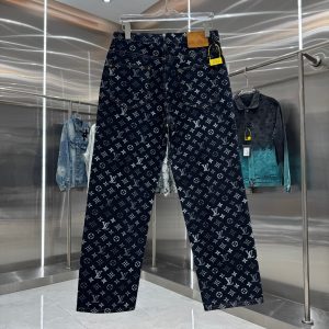 Louis Vuitton Pants in Black