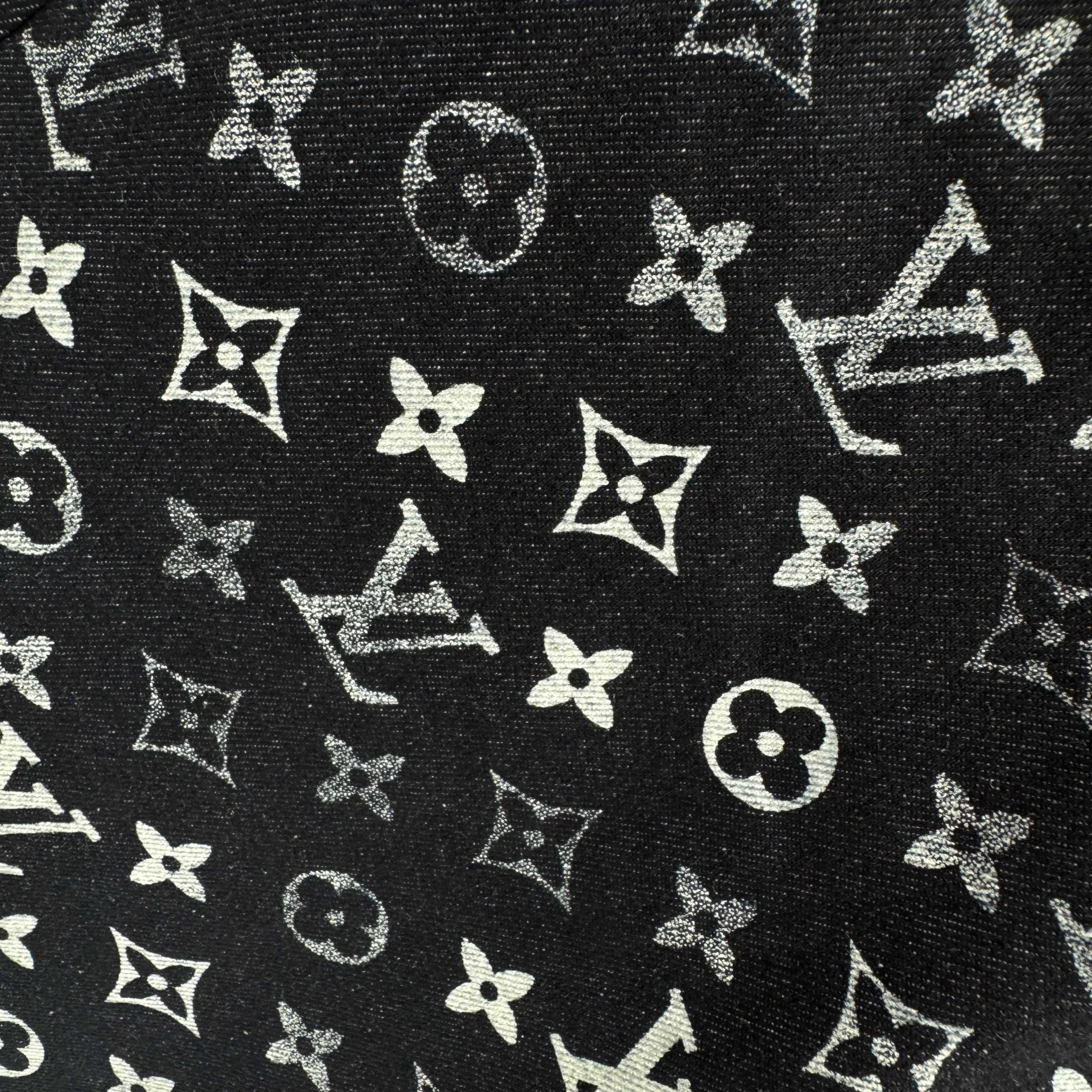Louis Vuitton Pants in Black