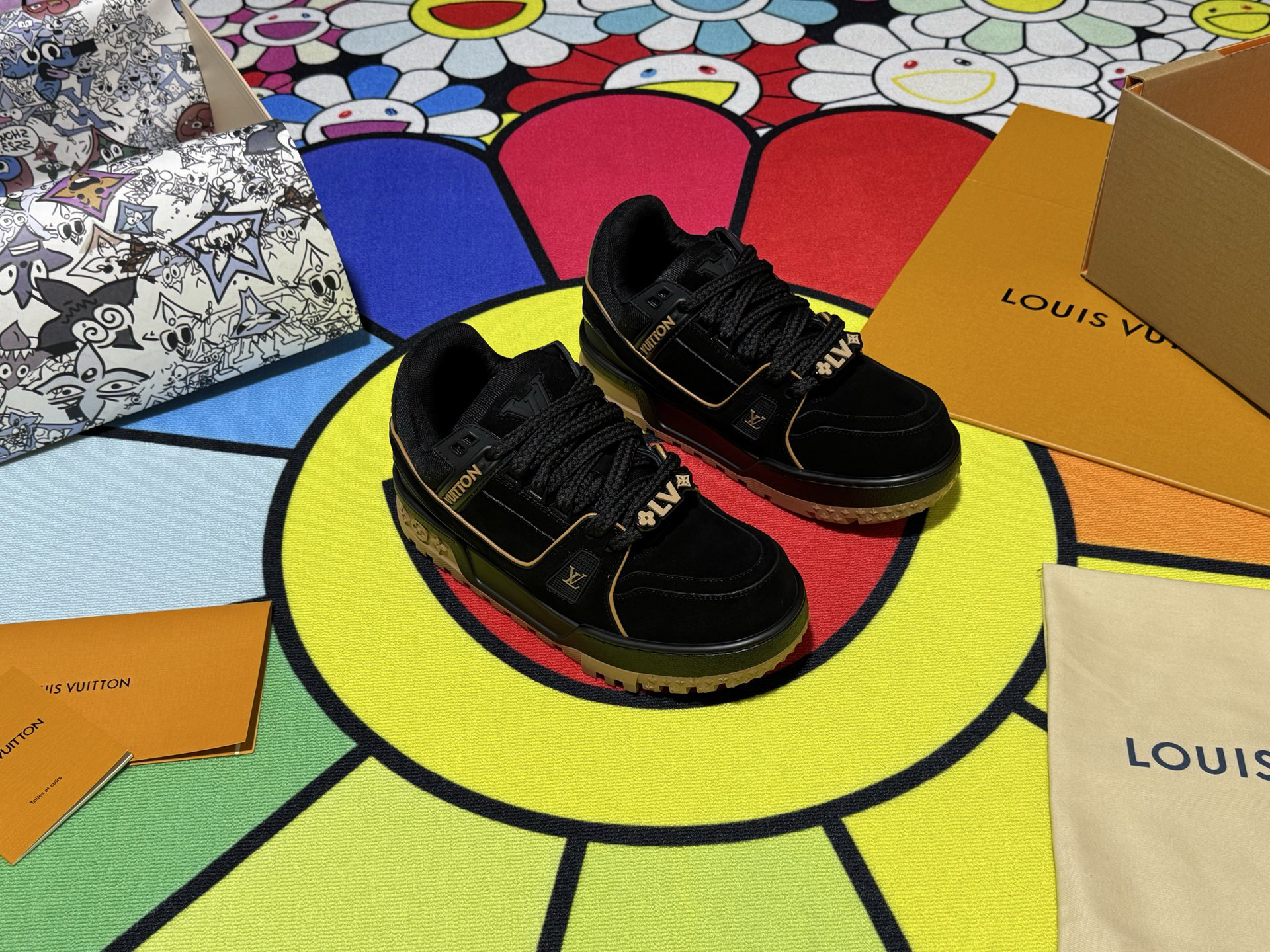 Louis Vuitton Sneakers in Denim