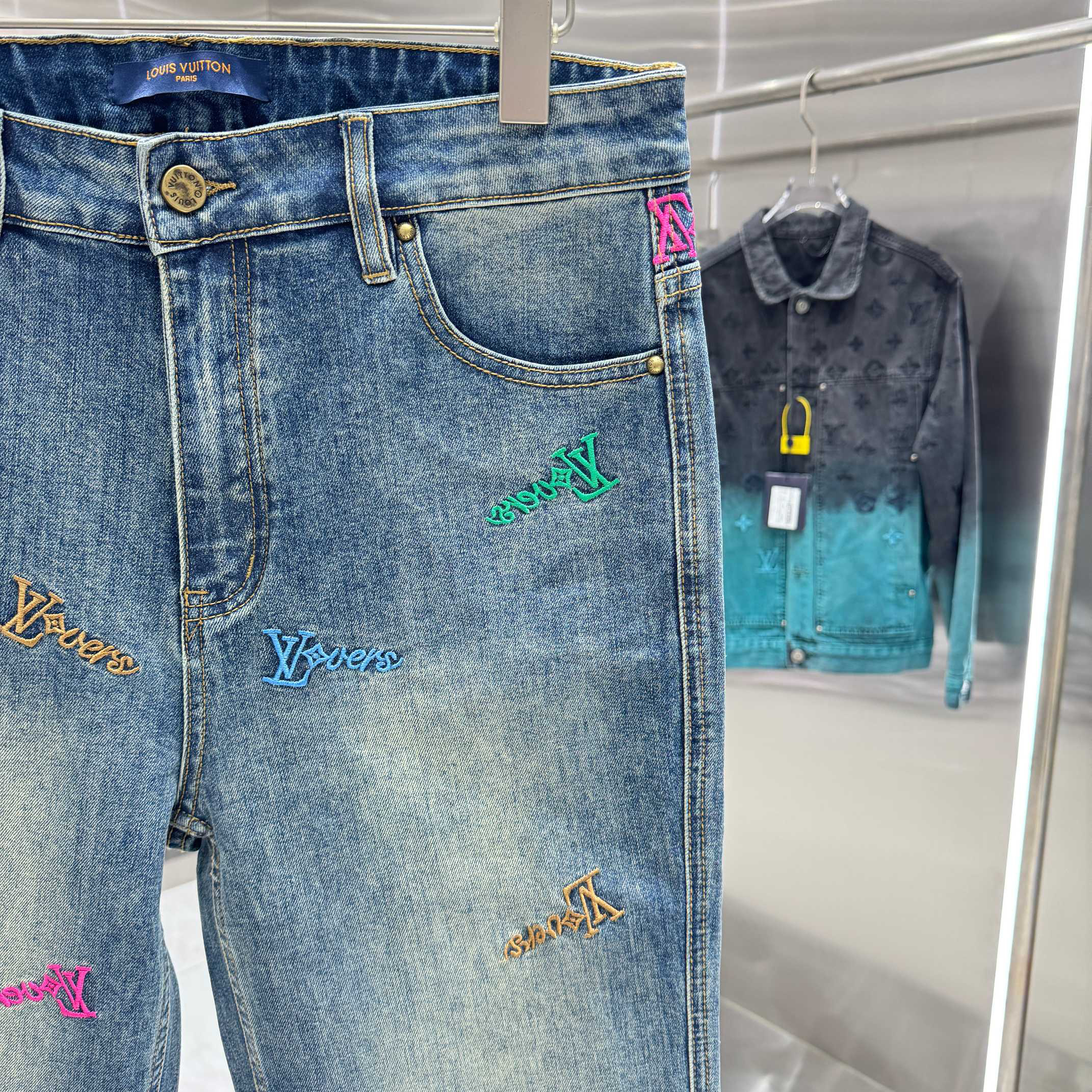 Louis Vuitton Pants in Blue