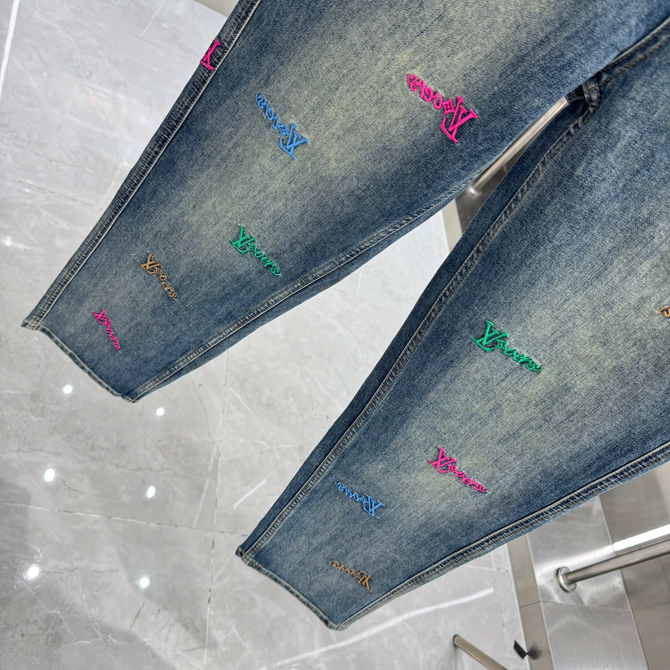 Louis Vuitton Pants in Blue