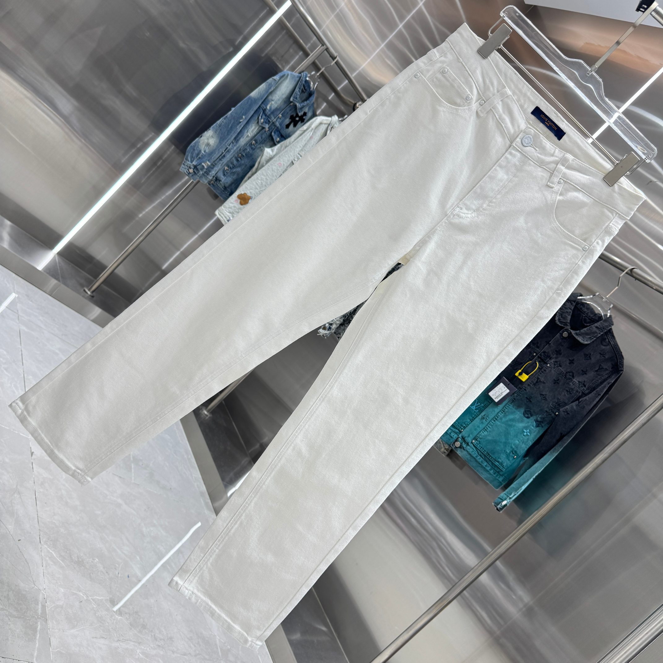 Louis Vuitton Pants in White