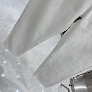 Louis Vuitton Pants in White