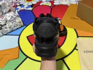 Louis Vuitton Sneakers in Denim