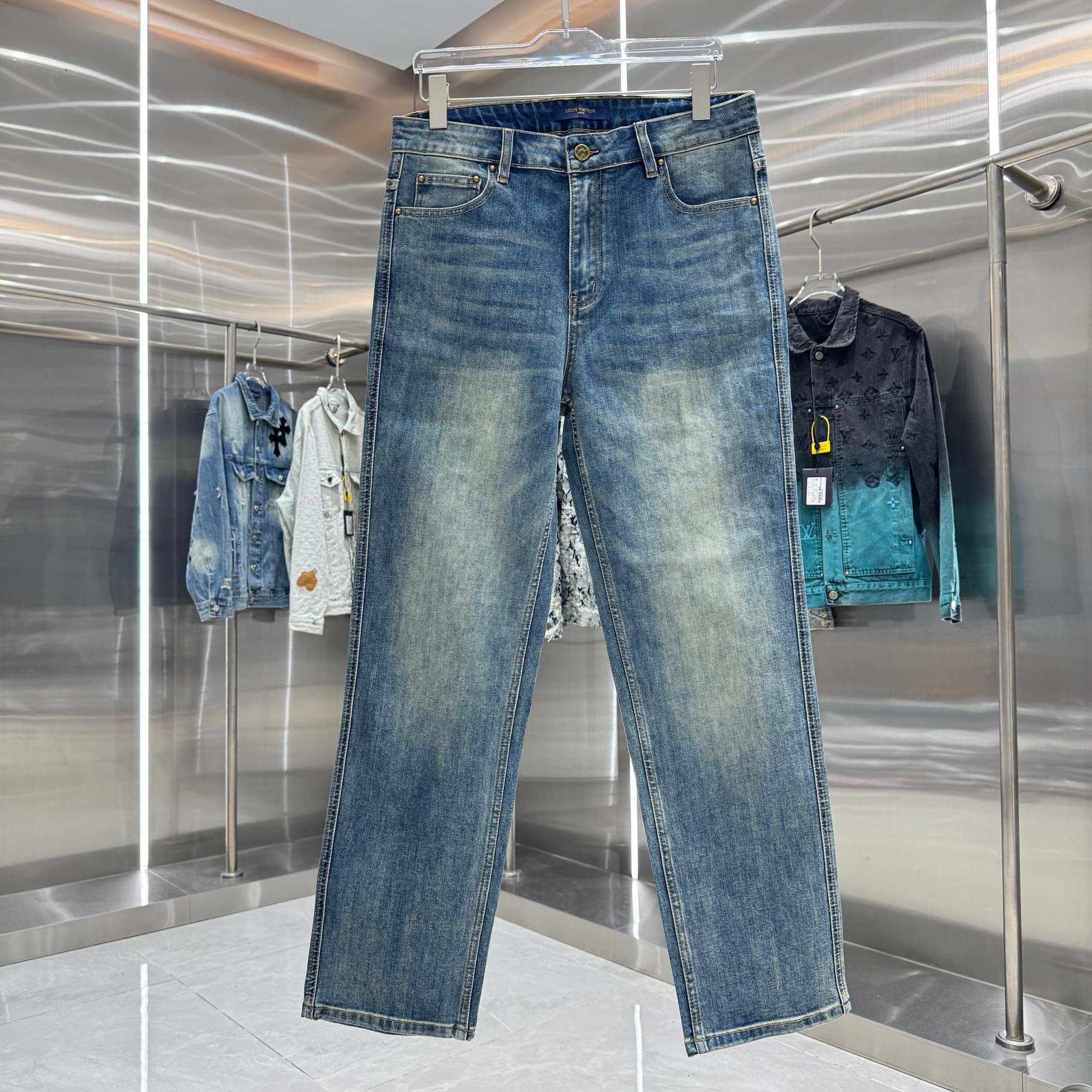 Louis Vuitton Pants in Blue