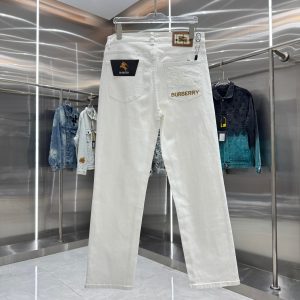 Burberry Pants in White