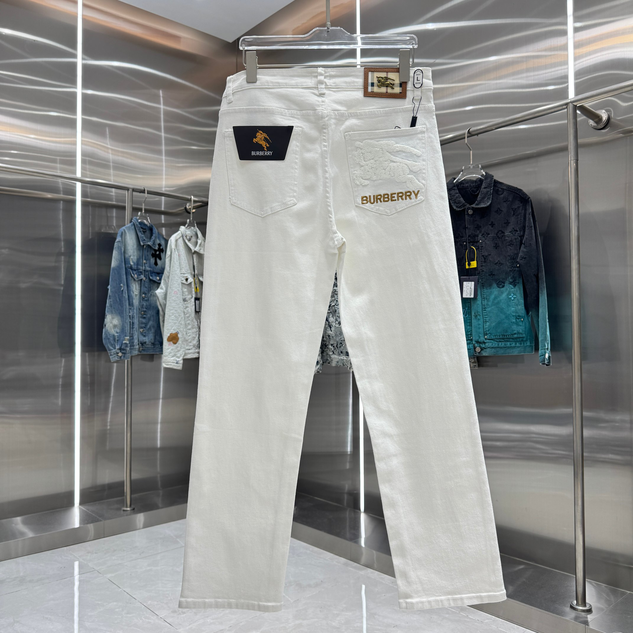 Burberry Pants in White