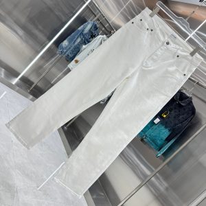 Burberry Pants in White