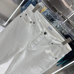 Burberry Pants in White