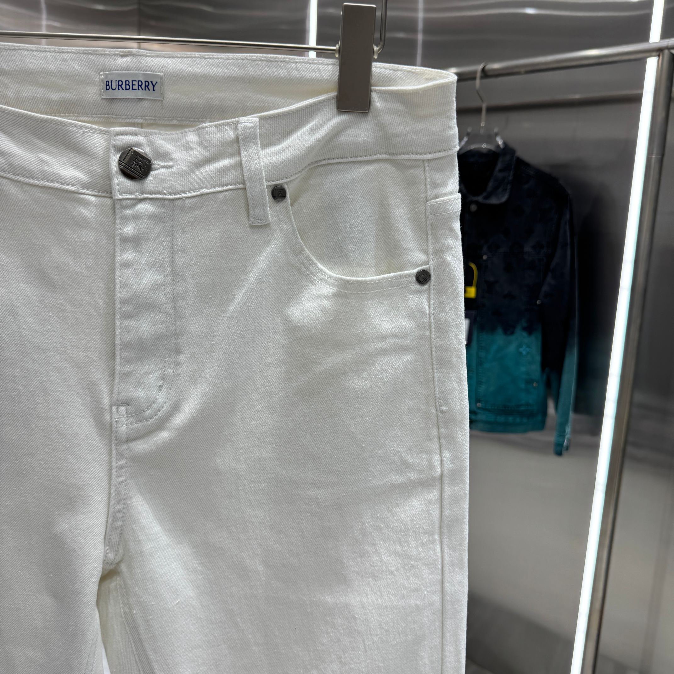 Burberry Pants in White
