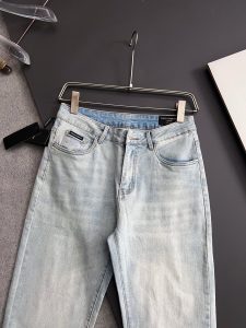 Pants in Denim