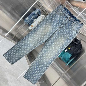 Louis Vuitton Pants in Blue