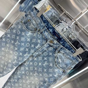 Louis Vuitton Pants in Blue