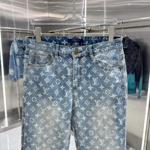 Louis Vuitton Pants in Blue