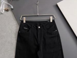 Pants in Denim