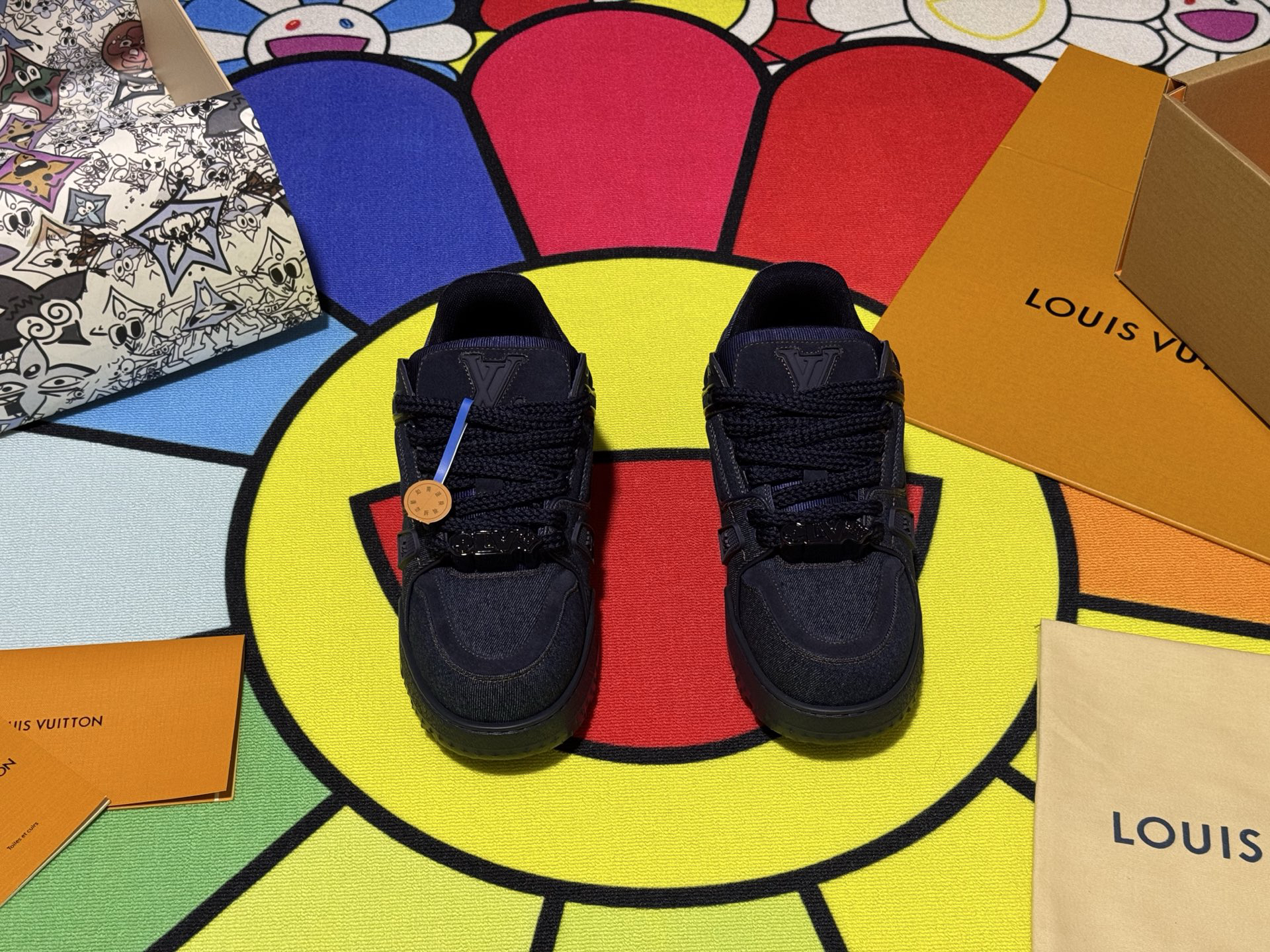 Louis Vuitton Sneakers in Denim