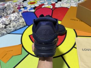 Louis Vuitton Sneakers in Denim
