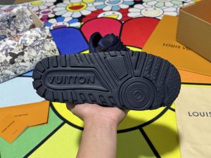 Louis Vuitton Sneakers in Denim
