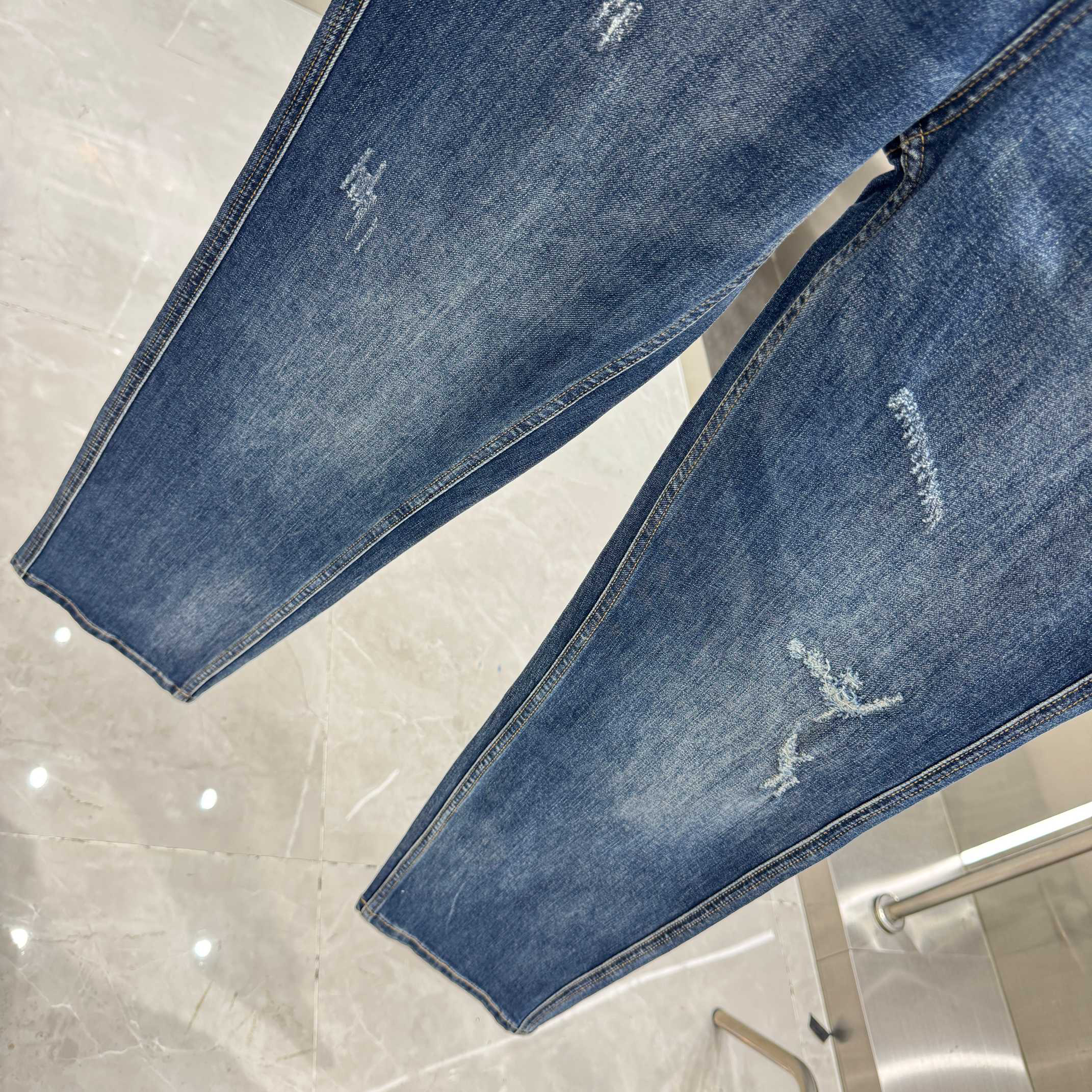 Louis Vuitton Pants in Blue