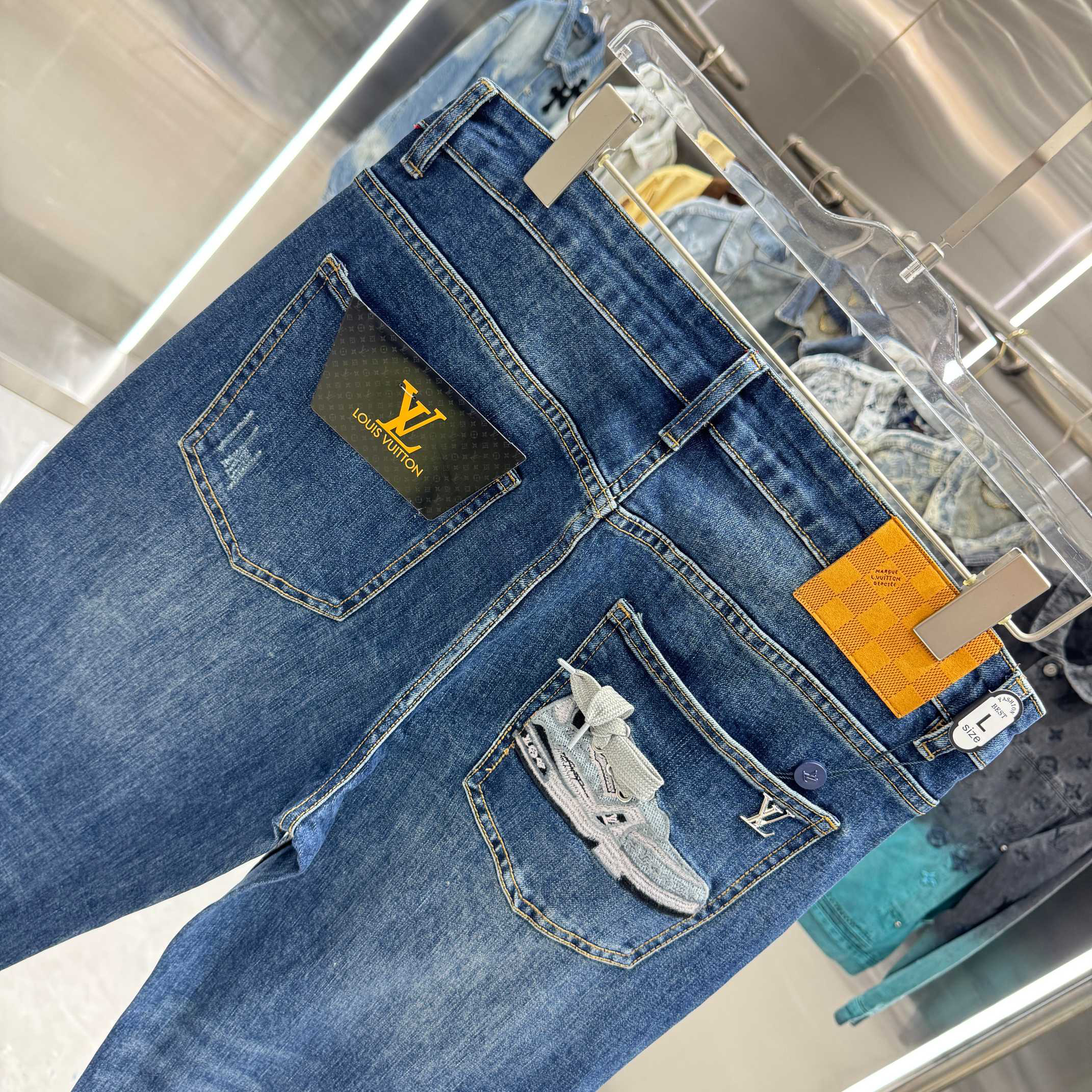 Louis Vuitton Pants in Blue
