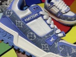 Louis Vuitton Sneakers in Denim