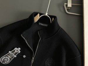 Hoodie in Black