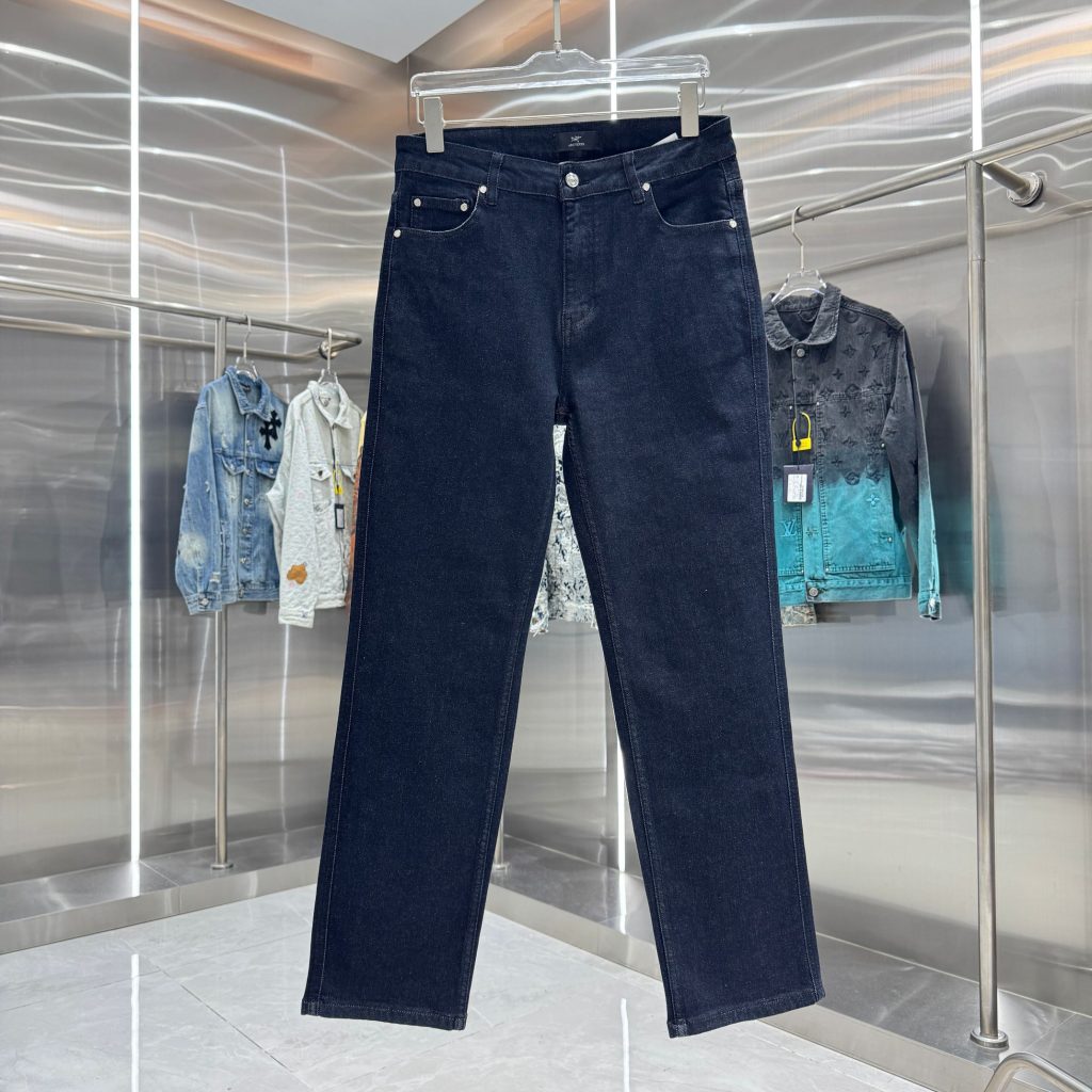 Pants in Denim
