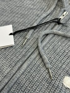 Hoodie in Grey