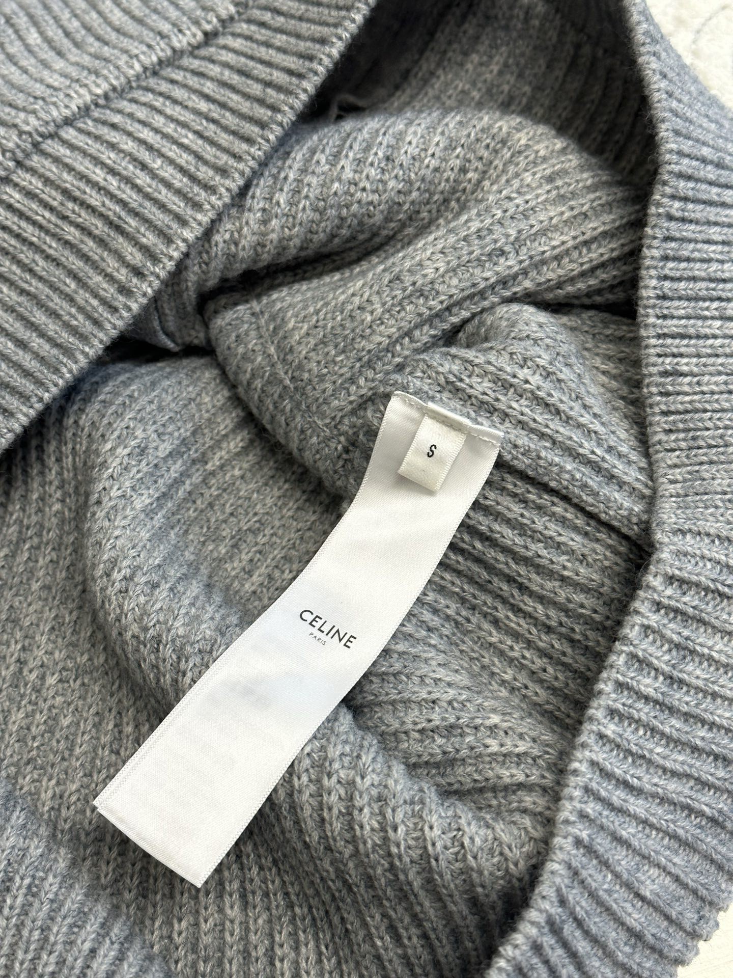 Hoodie in Grey