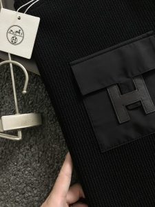 Hoodie in Black