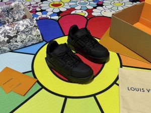 Louis Vuitton Sneakers in Denim