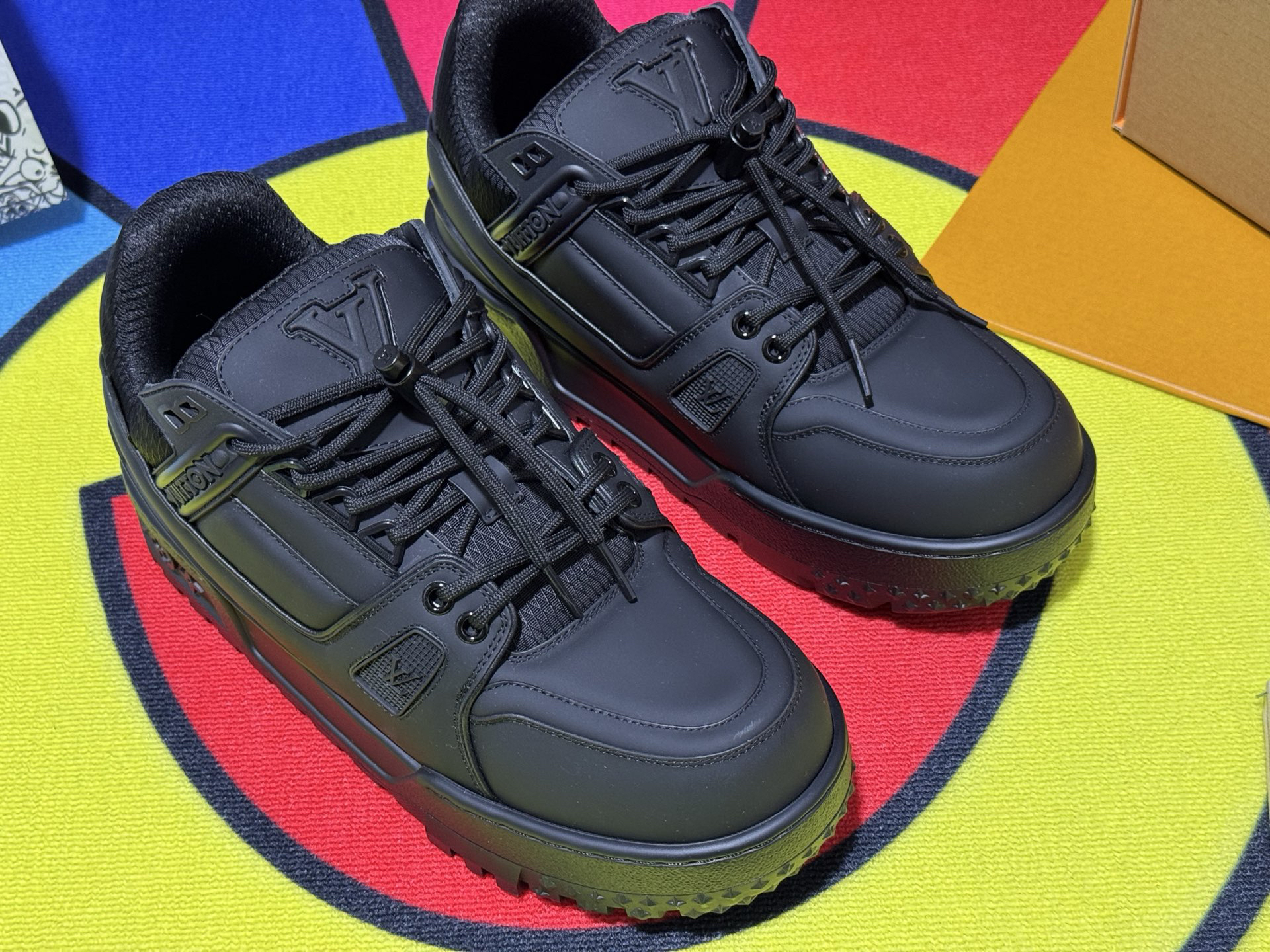 Louis Vuitton Sneakers in Denim