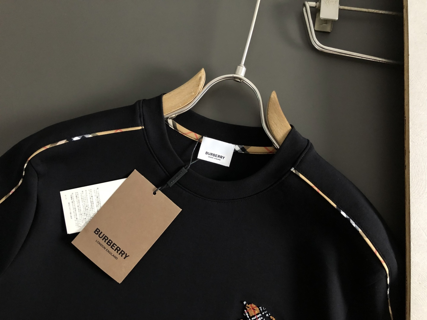 Hoodie in Black