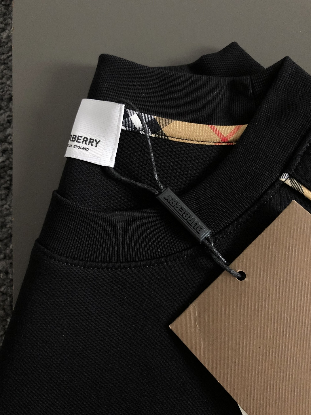 Hoodie in Black