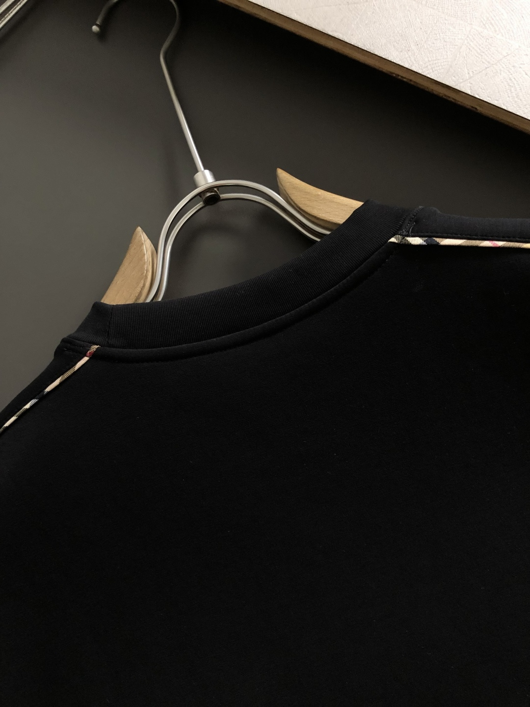 Hoodie in Black