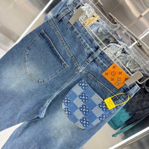Louis Vuitton Pants in Black