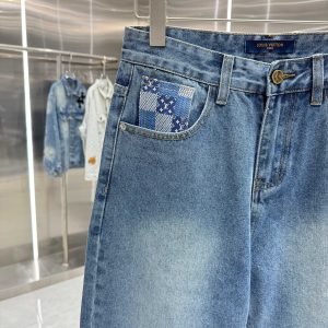 Louis Vuitton Pants in Black