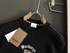 Hoodie in Black