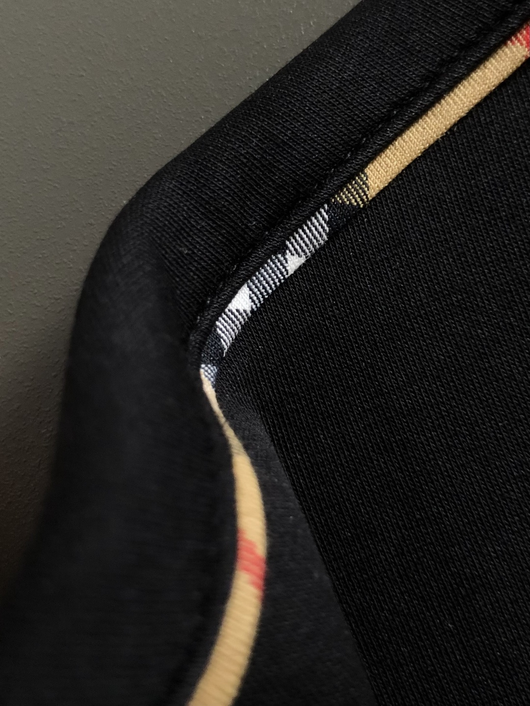 Hoodie in Black