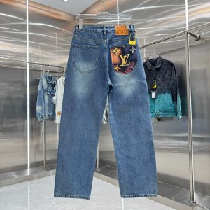 Louis Vuitton Pants in Black